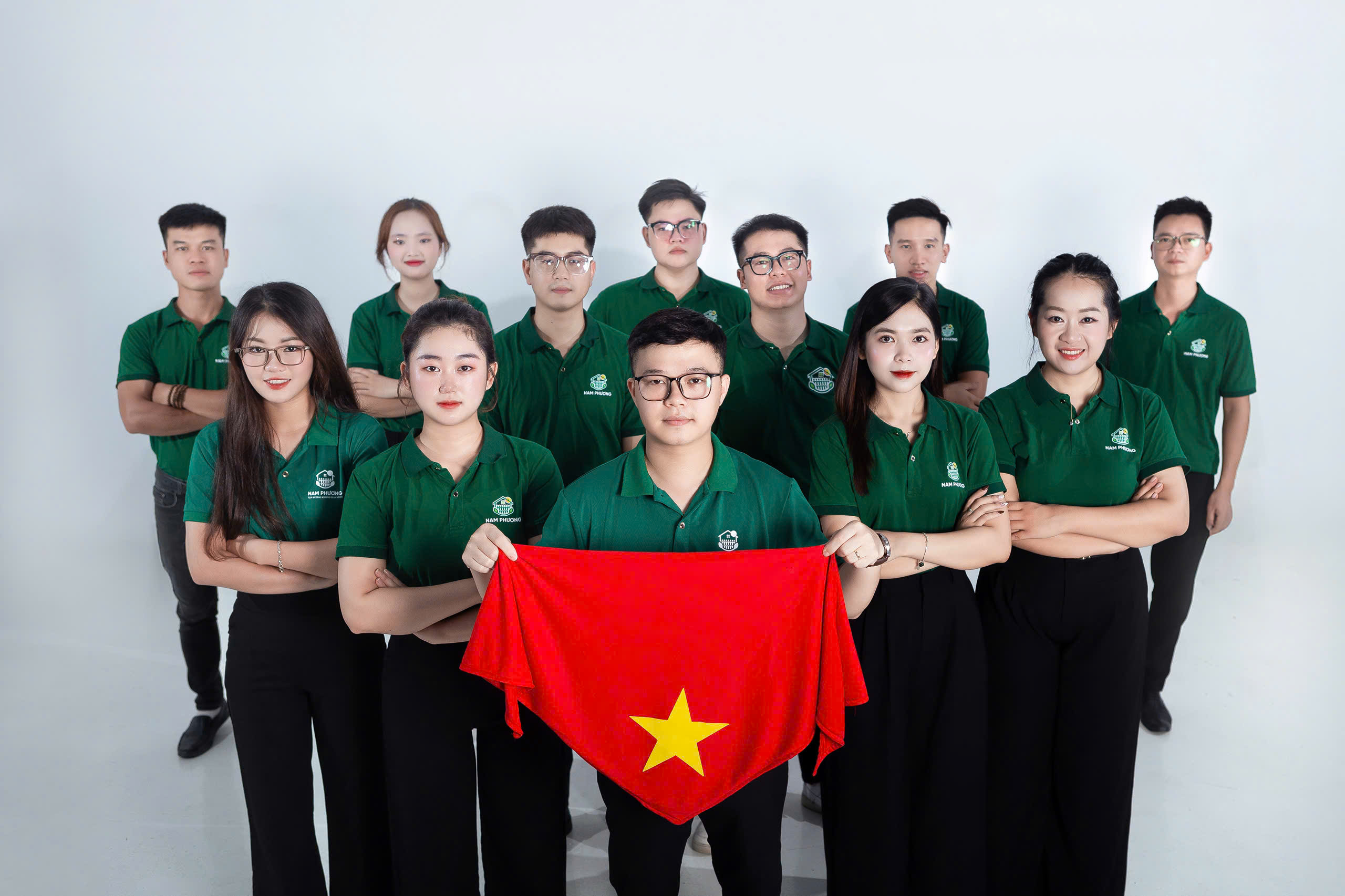 Đội ngũ nhân sự Nam Phương